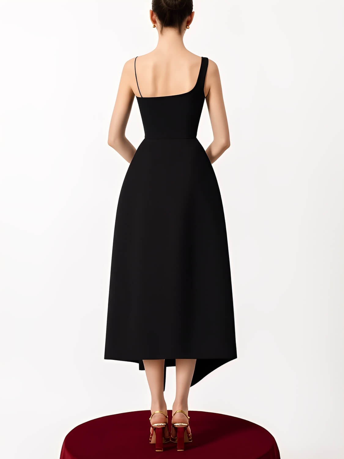 Vestido Midi Assimétrico Acinturado e Capa Sobreposta Removível – Soraya