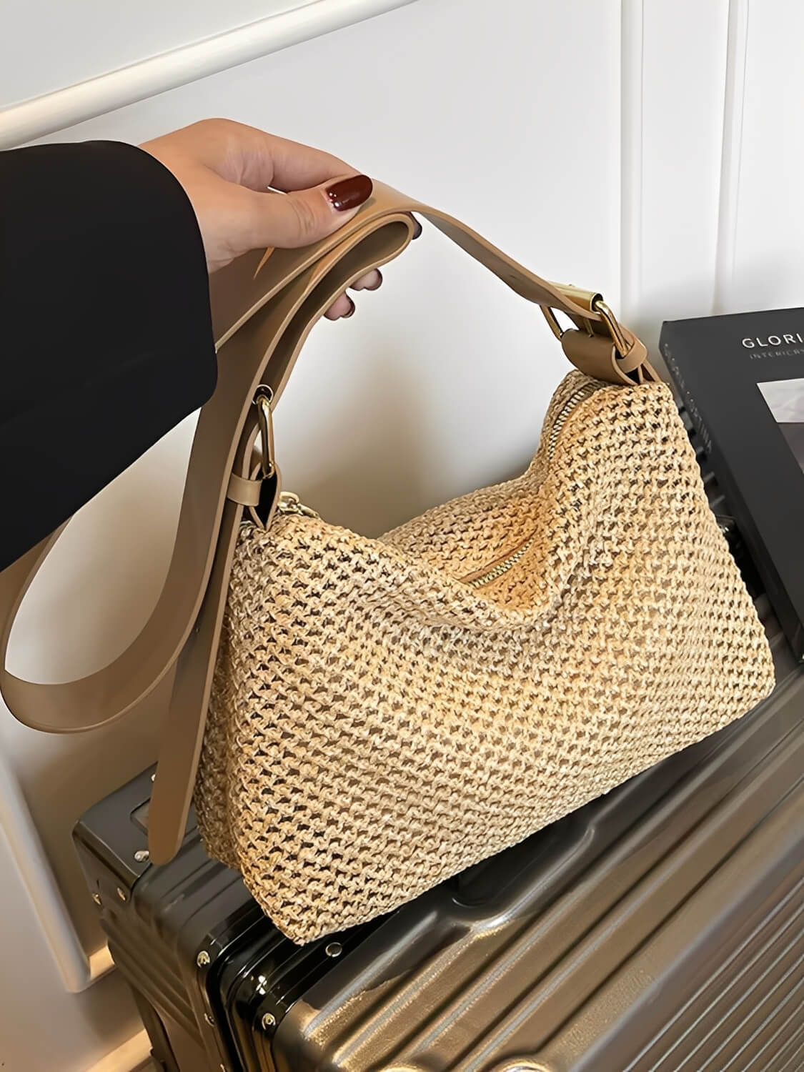 Bolsa Tiracolo de Palha com Alça Ajustável Elegante em Couro PU- Coraline