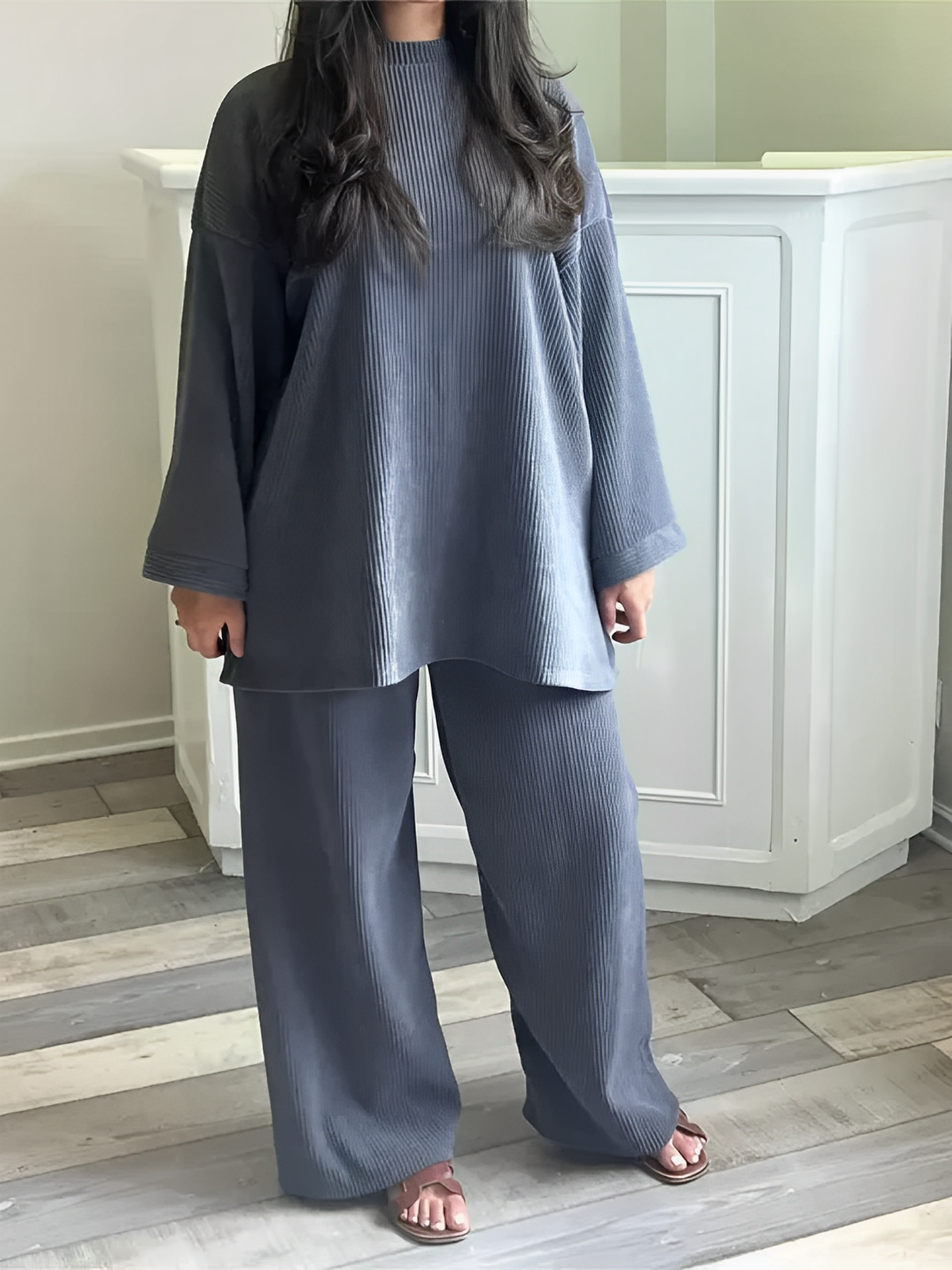 Conjunto Veludo Cotelê Suéter Oversized e Calça Wide Leg – Indira
