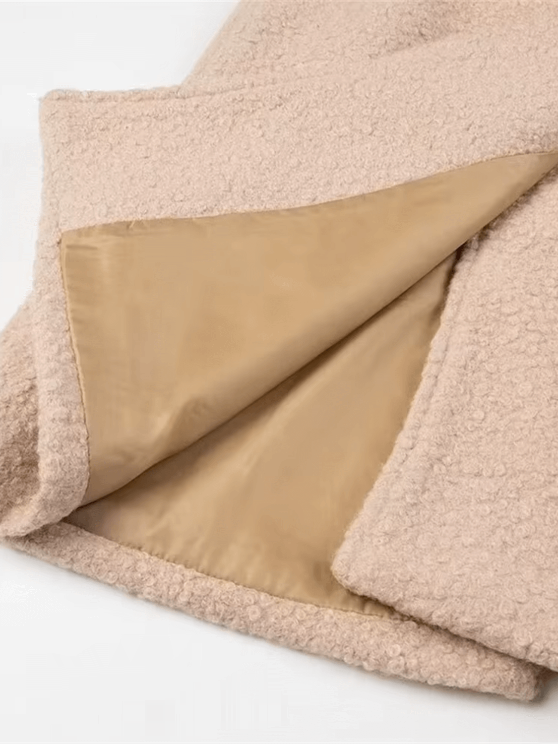 Sobretudo Longo Teddy em Lã com Cinto-Faixa e Fivelas – Jennie