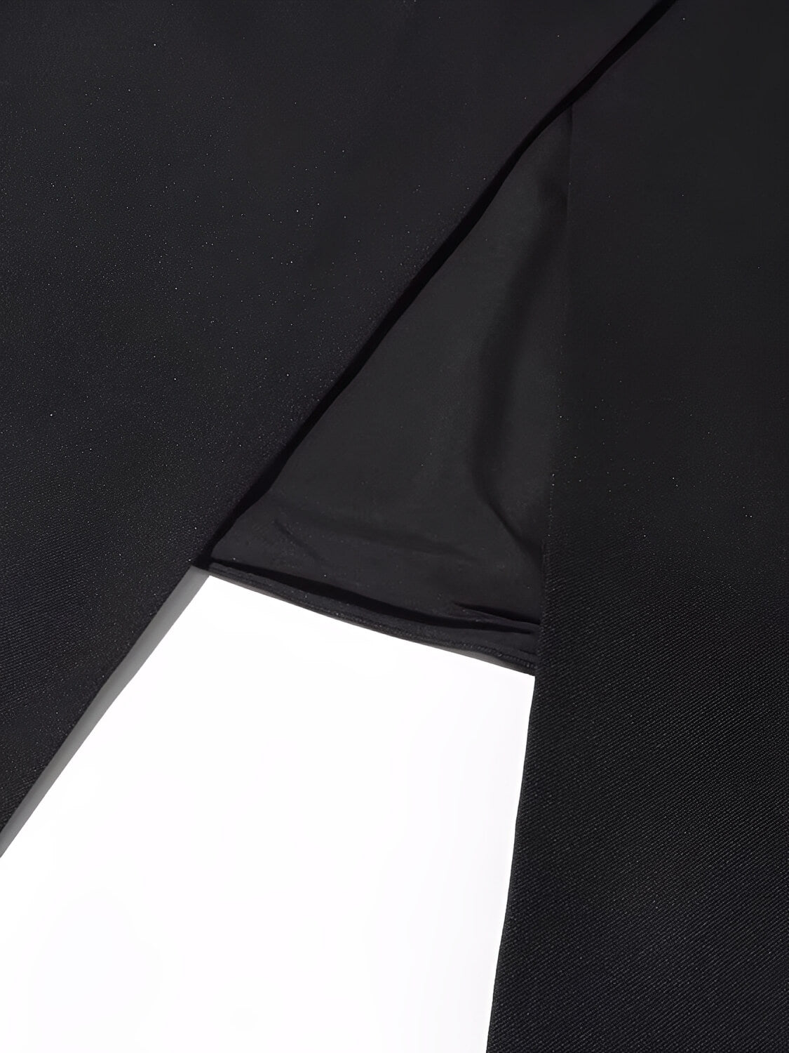 Vestido Midi Assimétrico Acinturado e Capa Sobreposta Removível – Soraya