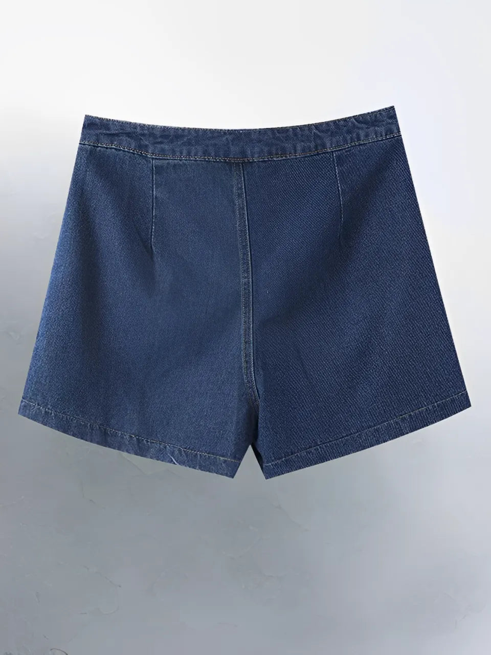 Conjunto Jeans com Colete de Botões e Short de Cintura Alta - Raiza