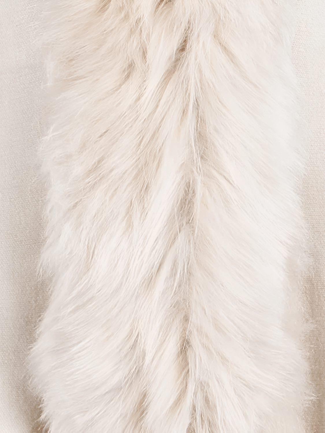 Cardigan de Tricô com Gola Peluciada e Franjas – Viviane