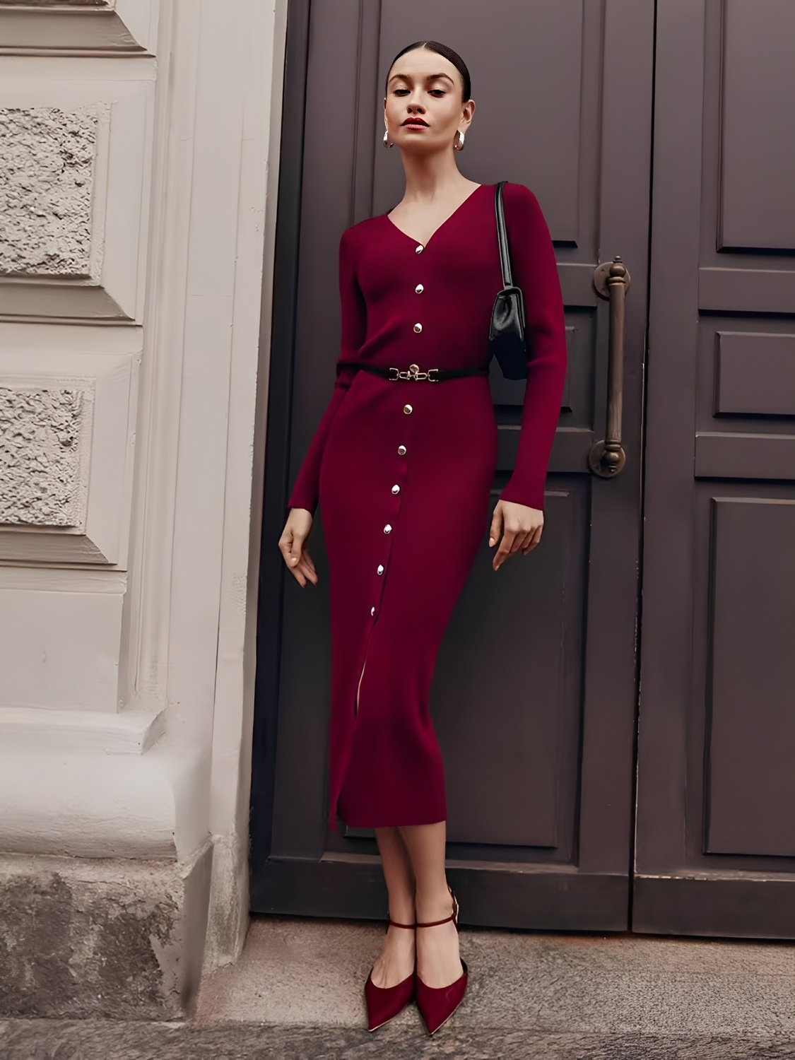 Vestido Midi Canelado Manga Longa com Decote V e Botões Frontais - Iracema