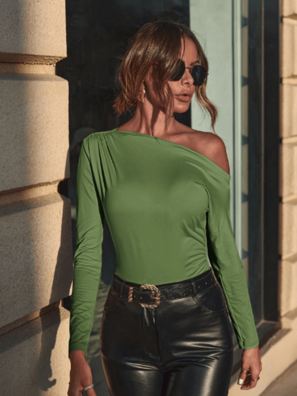 Blusa Design Assimétrico de Ombro Único e Drapeado Sofisticado – Amaya