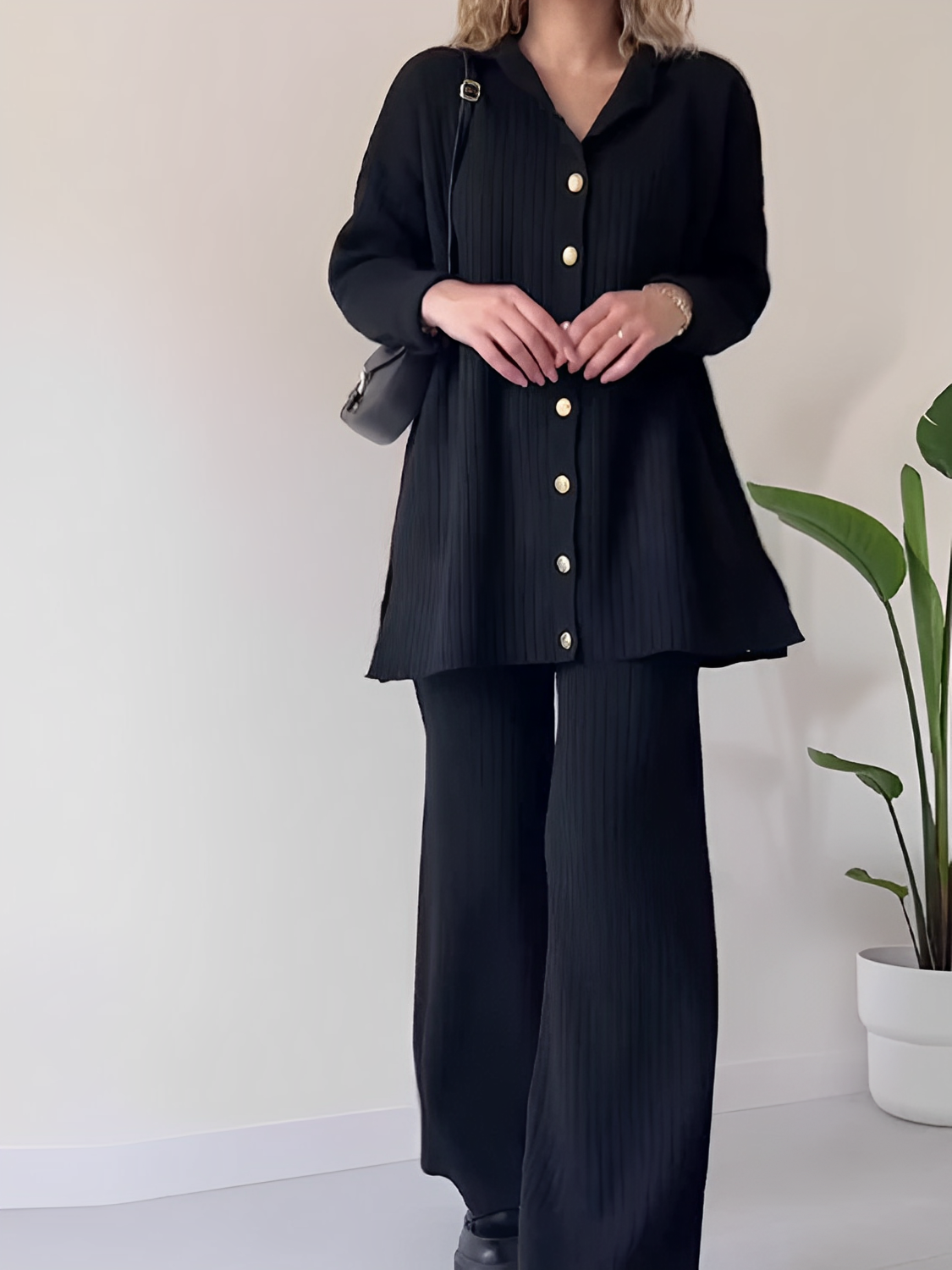 Conjunto Canelado com Camisa Alongada de Botões e Calça Reta – Camila