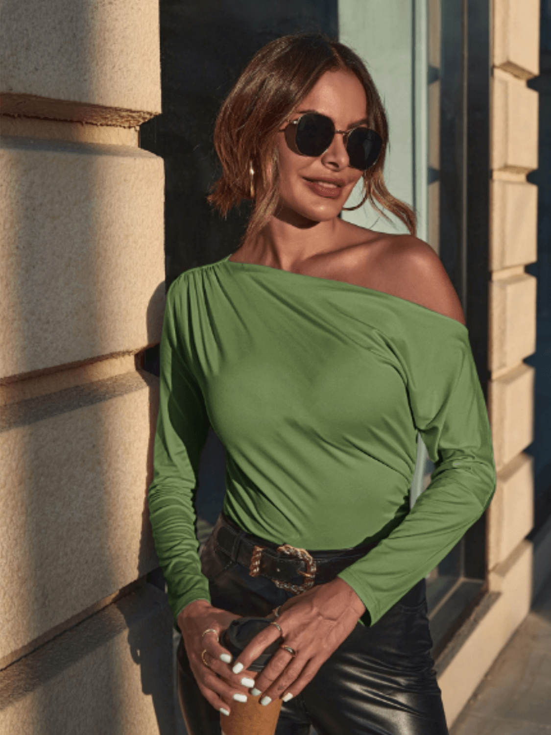 Blusa Design Assimétrico de Ombro Único e Drapeado Sofisticado – Amaya