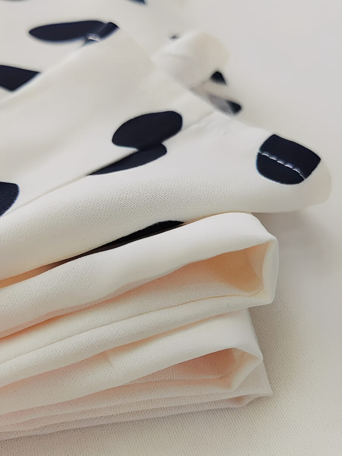 Conjunto Estampado Bata Manga Morcego Gola V e Calça Pantacourt - Elana