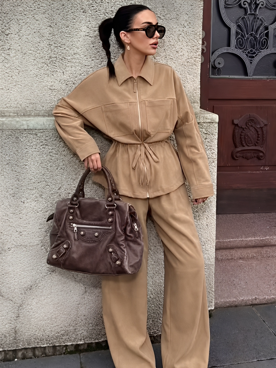 Conjunto em Sarja Jaqueta Oversized Ajustável e Calça Wide Leg - Monique