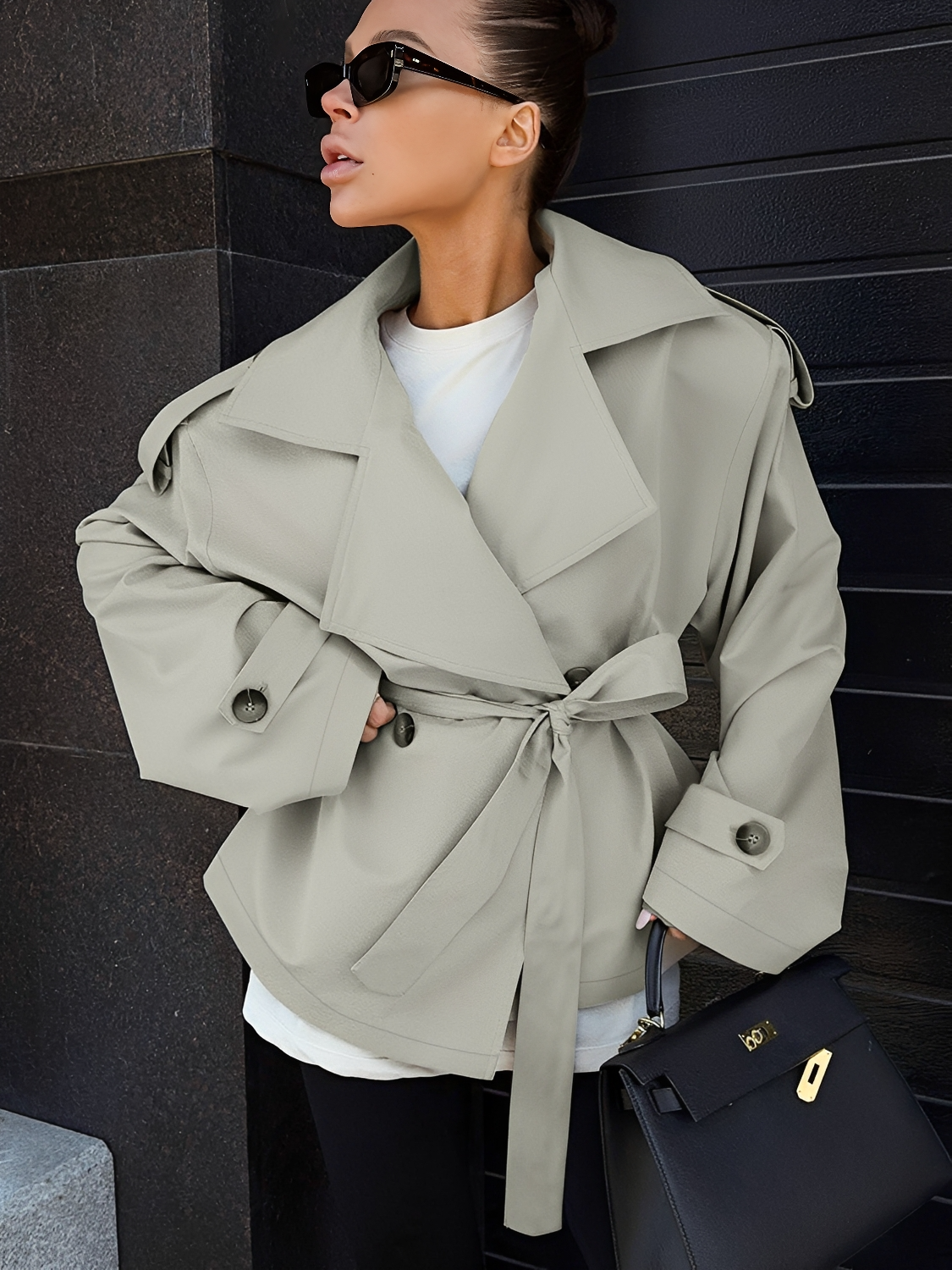 Casaco Trench Oversized com Faixa Ajustável e Lapelas Assimétricas - Jenie