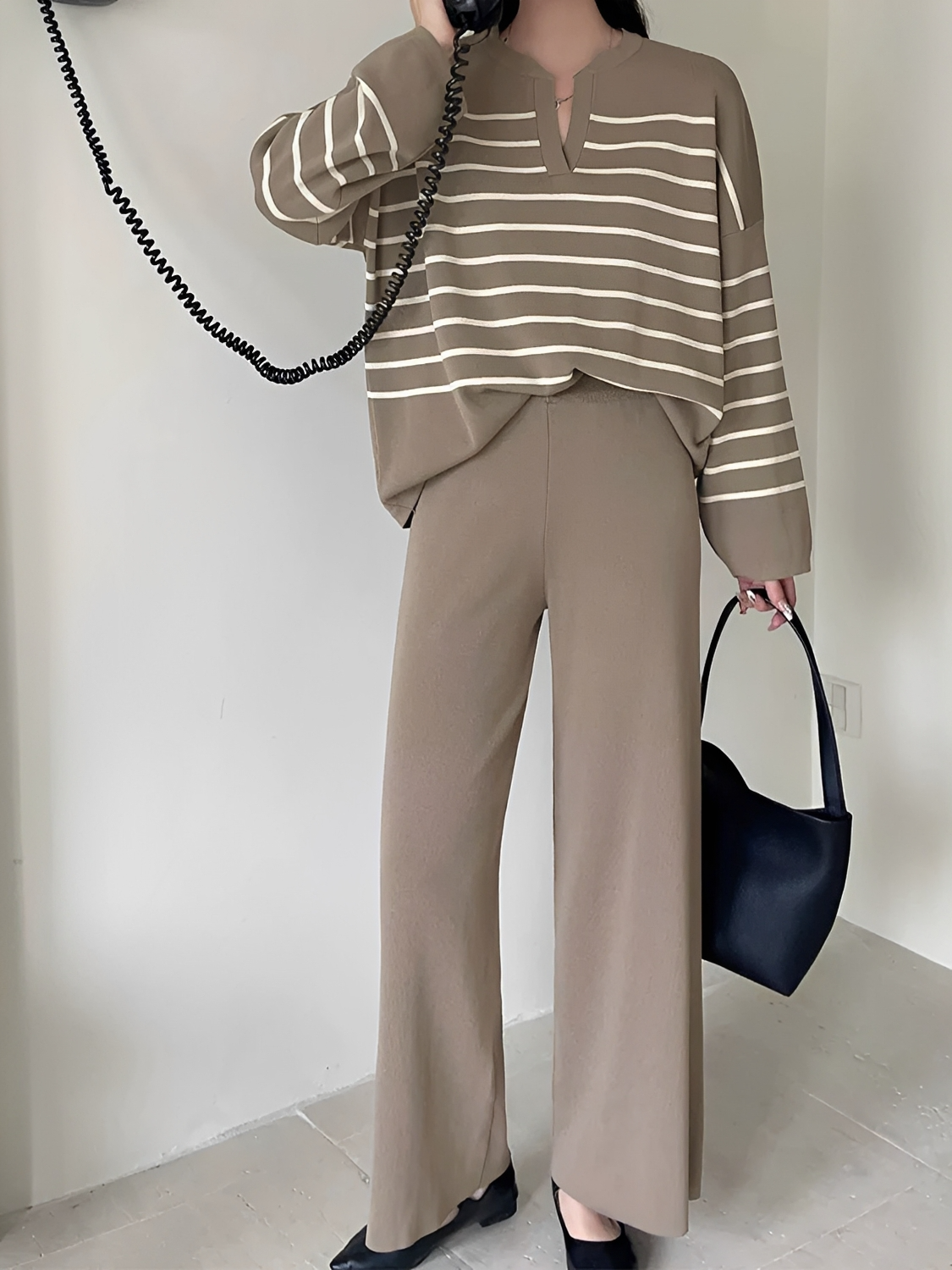 Conjunto em Tricô com Suéter Oversized Listrado e Calça Wide Leg - Caroline