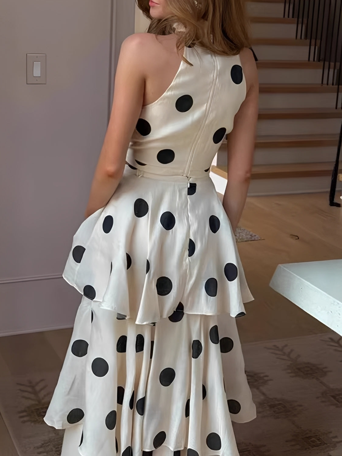 Conjunto Poá em Chiffon com Top Halter e Saia Longa em Camadas - Sibeli