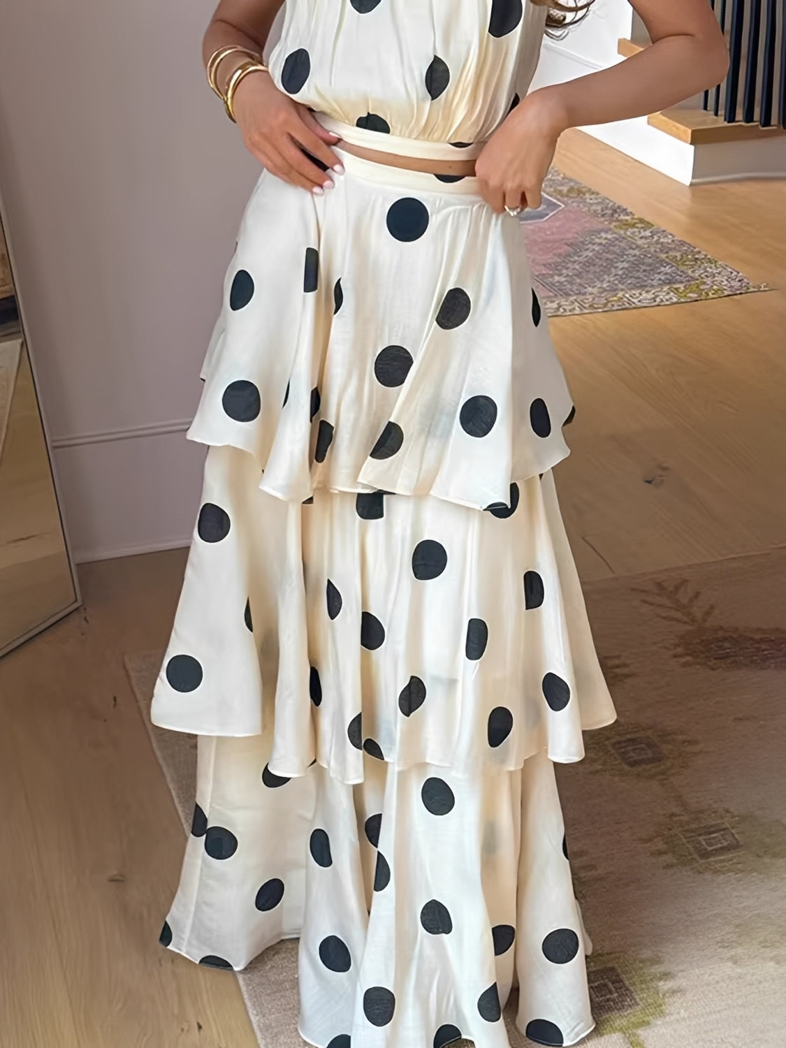 Conjunto Poá em Chiffon com Top Halter e Saia Longa em Camadas - Sibeli