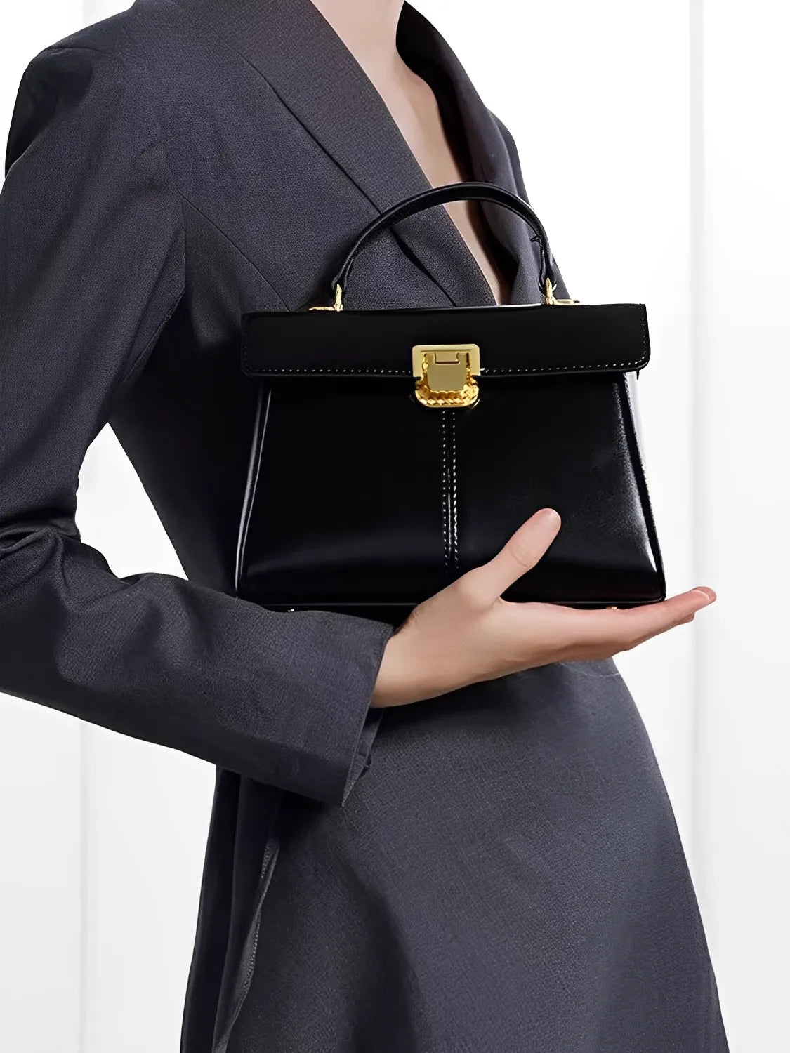 Bolsa de Couro Tiracolo com Lenço Decorativo e Alça de Ombro – Lena