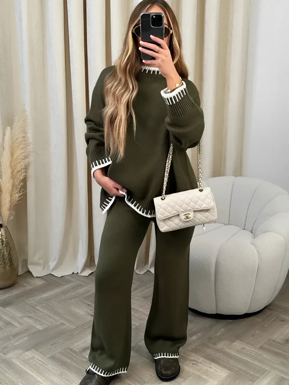Conjunto Feminino com Suéter e Calça com Detalhes em Crochê – Íris