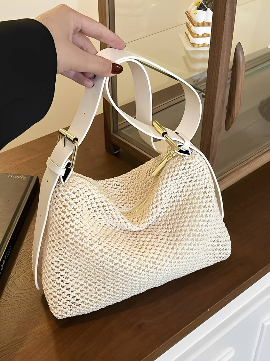 Bolsa Tiracolo de Palha com Alça Ajustável Elegante em Couro PU- Coraline