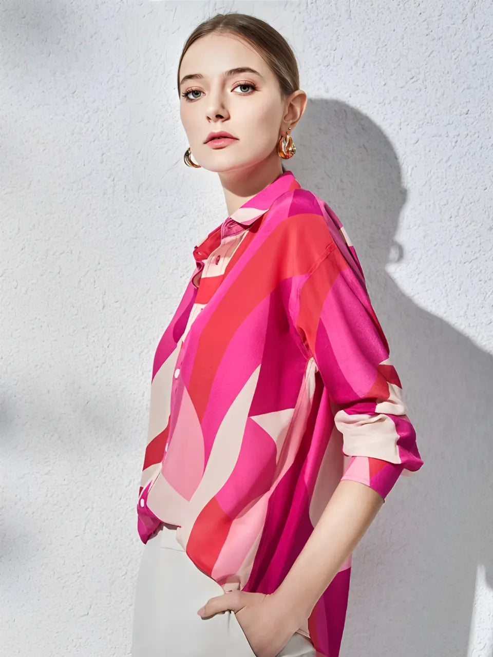 Camisa Estampada Elegante Rosa com Gola Polo e Botões - Rayra