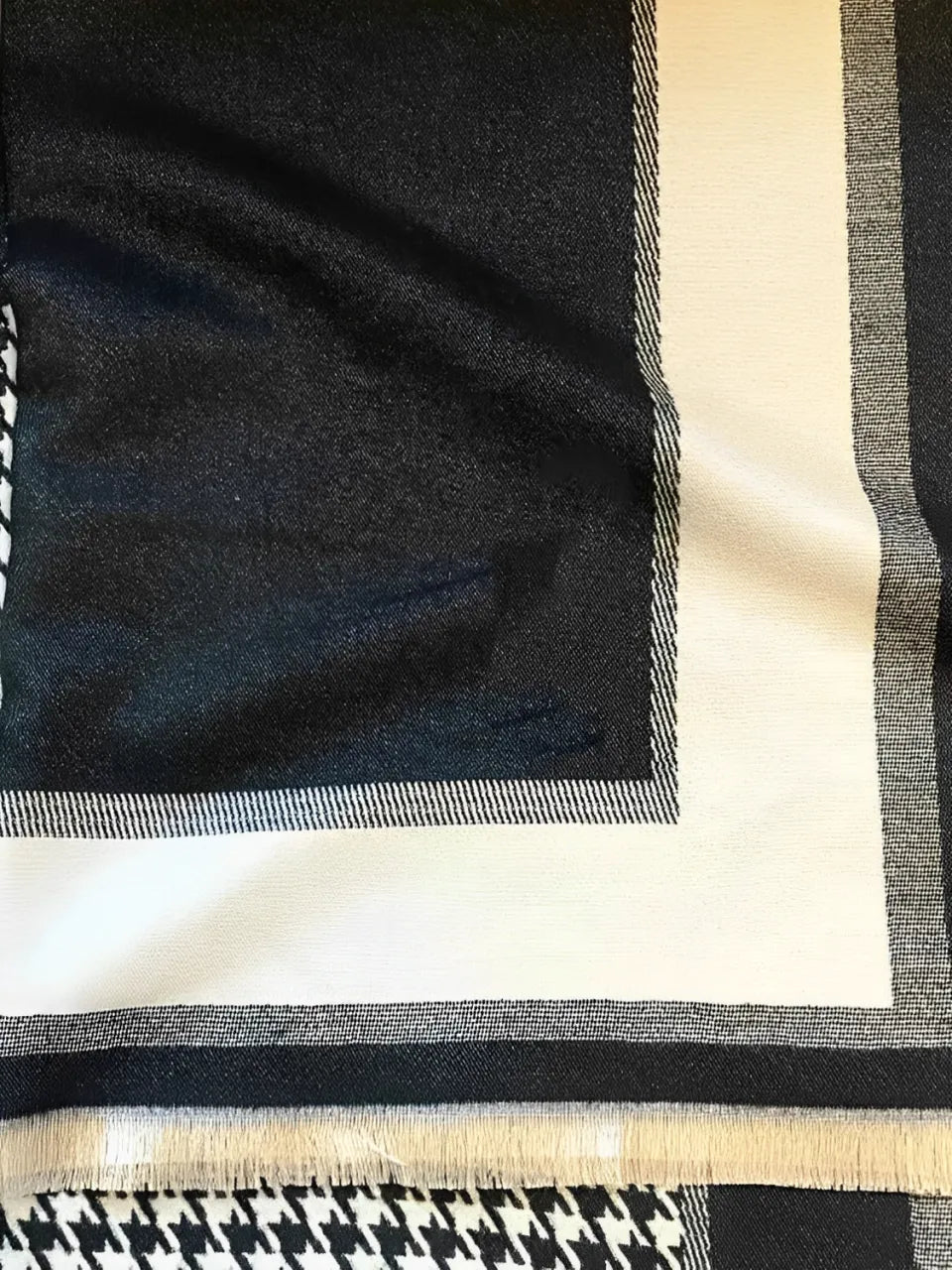 Cachecol Feminino em Caxemira Estampa Tweed Sofisticada - Marise