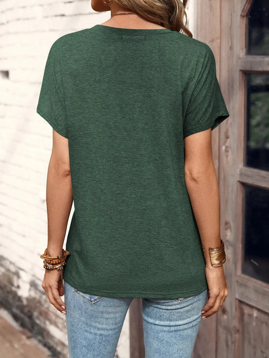 Blusa Básica com Gola Redonda e Botões Frontais – Isolde