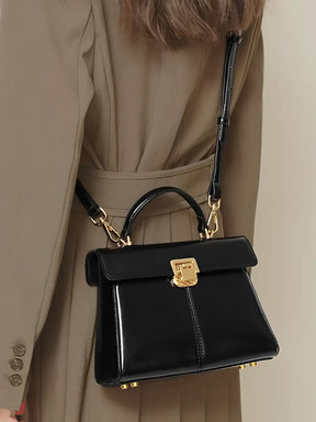 Bolsa de Couro Tiracolo com Lenço Decorativo e Alça de Ombro – Lena