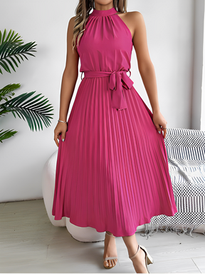 Vestido Midi Plissado com Decote Halter e Faixa Ajustável na Cintura – Dora