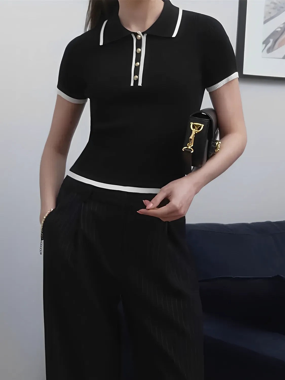 Blusa Gola Polo com Decote e Botões Frontais – Blenda