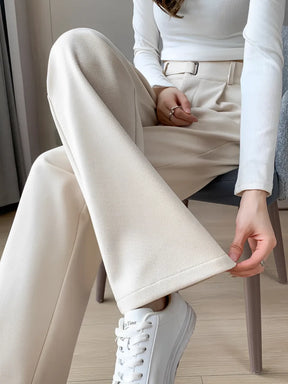 Calça Wide de Lã Batida com Cintura Alta de Elástico e Bolsos – Maysa [FRETE FULL]