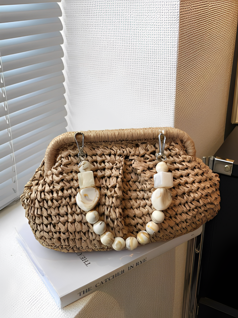 Bolsa Feminina Clutch em Palha com Alça de Pedrarias - Laila [FRETE FULL]
