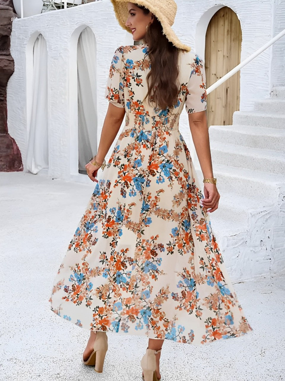 Vestido Midi Floral Fluido com Decote em V e Mangas Curtas – Salma [FRETE FULL]