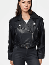 Jaqueta Cropped em Couro PU com Zíper Transversal - Eleonor