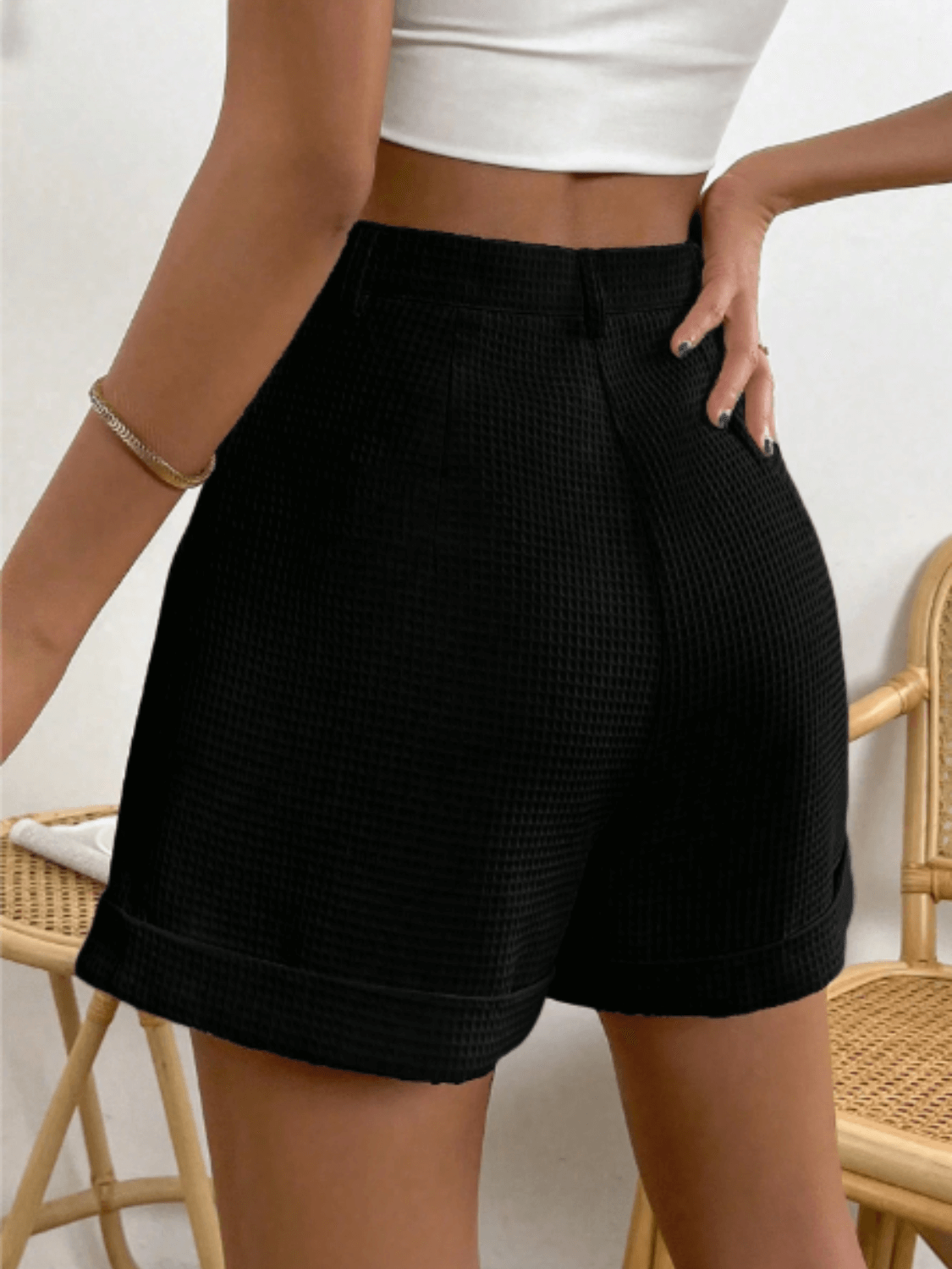 Short Texturizado Drapeado na Cintura com Acabamento Sofisticado - Mariana