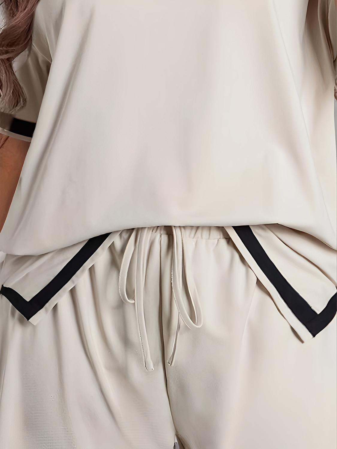 Conjunto em Viscose com Blusa Mullet  Recortes Laterais e Short - Andreza [FRETE FULL]