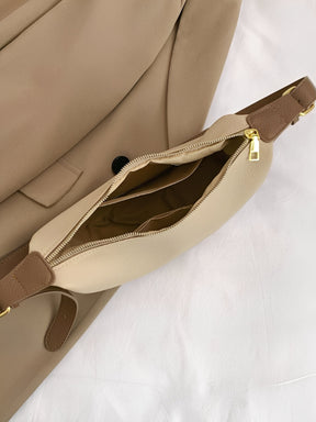 Bolsa Tiracolo Meia-Lua Couro PU Texturizado com Alça Ajustável - Roselyn