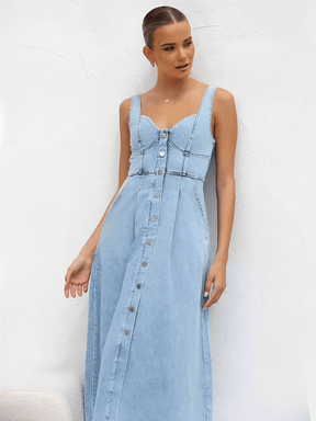 Vestido Midi Jeans com Decote Coração e Botões Frontais – Pilar