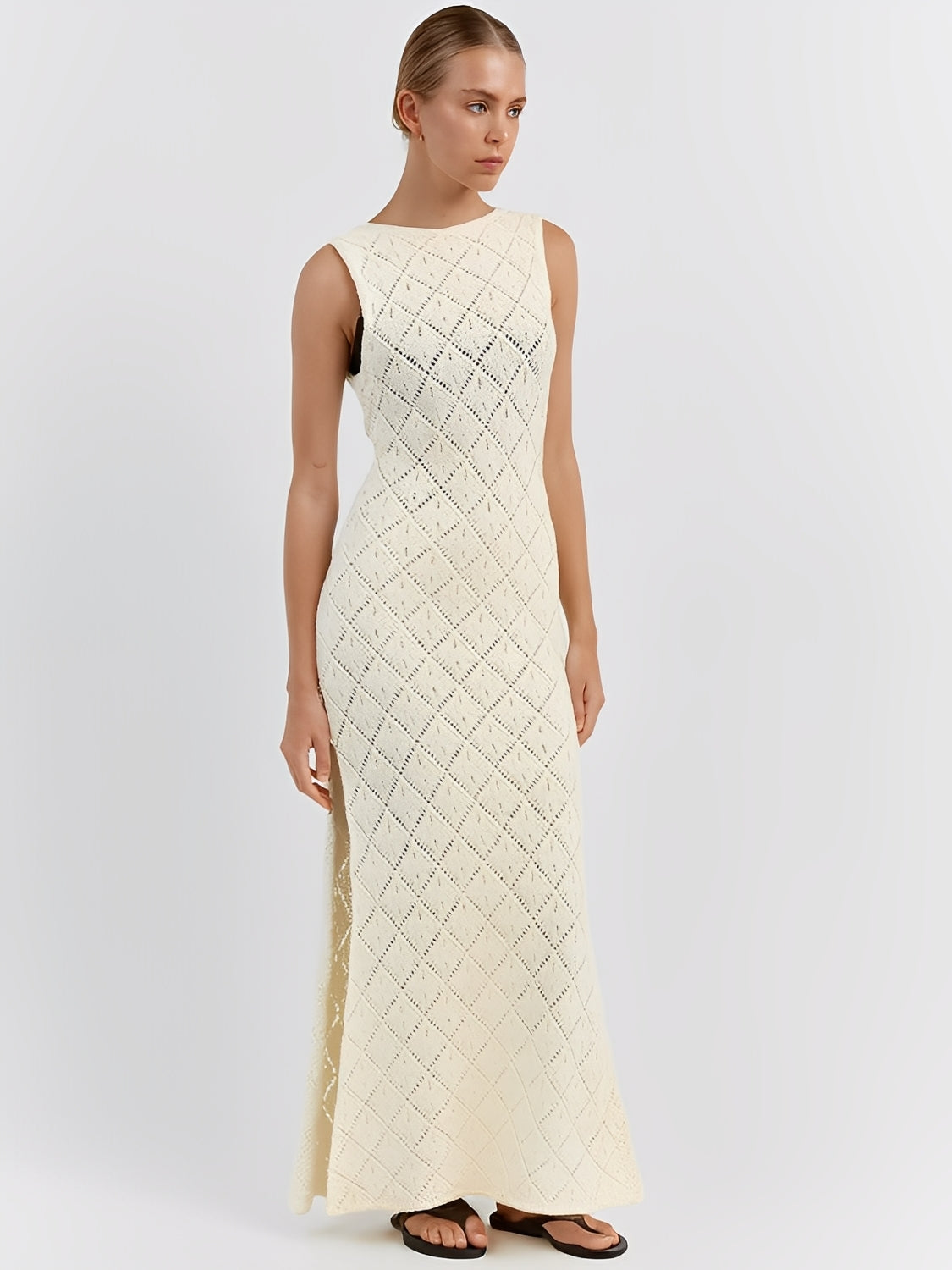 Vestido Longo em Crochê Vazado com Fenda Lateral – Filipa [FRETE FULL]