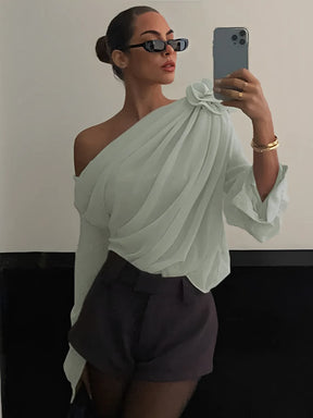 Blusa de Ombro Único com Flor em Chiffon – Elise [FRETE FULL]