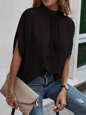 Blusa com Mangas Mocergo Vazadas e Gola Laço Amarração na Nuca - Catherine