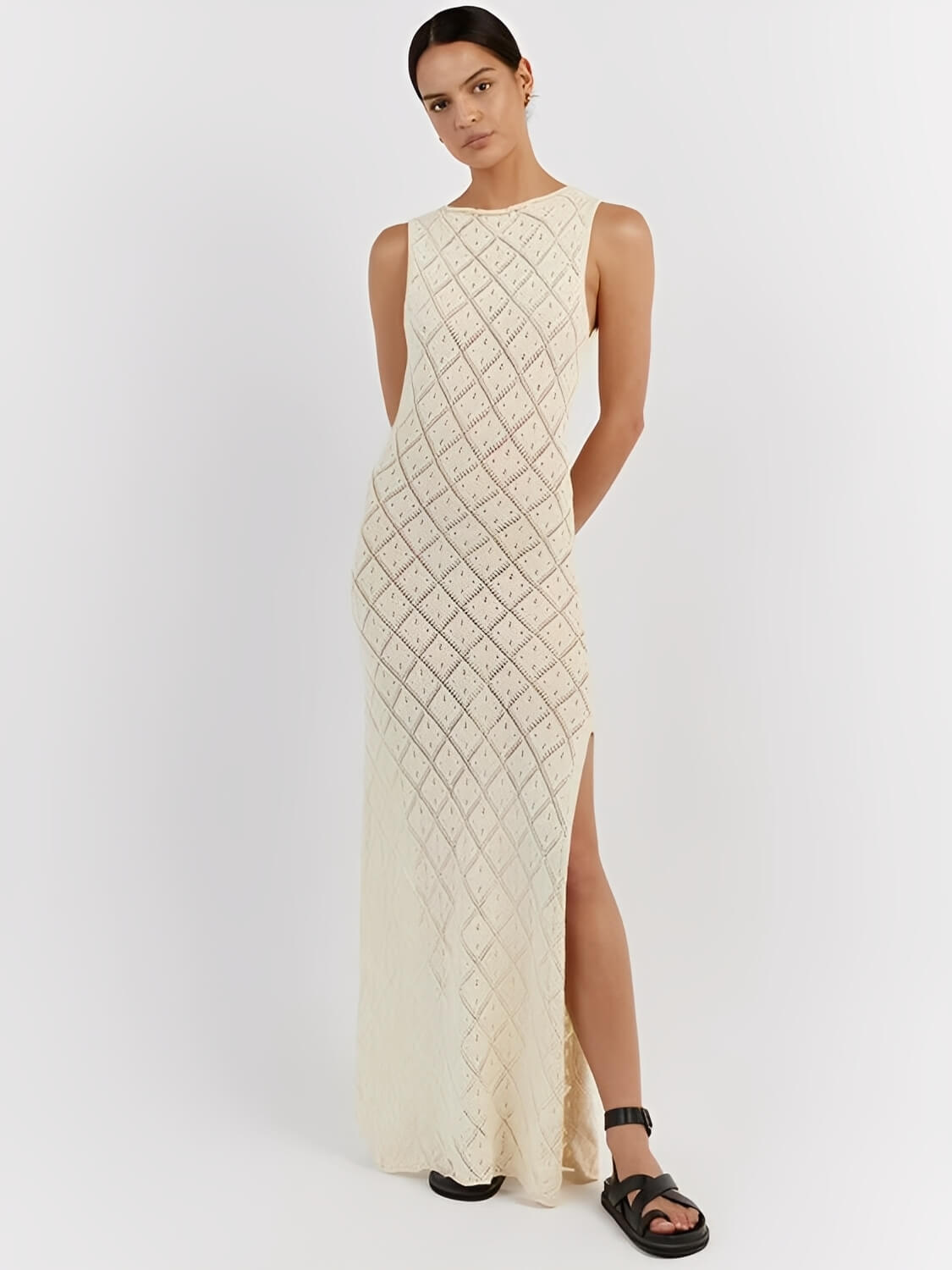 Vestido Longo em Crochê Vazado com Fenda Lateral – Filipa [FRETE FULL]