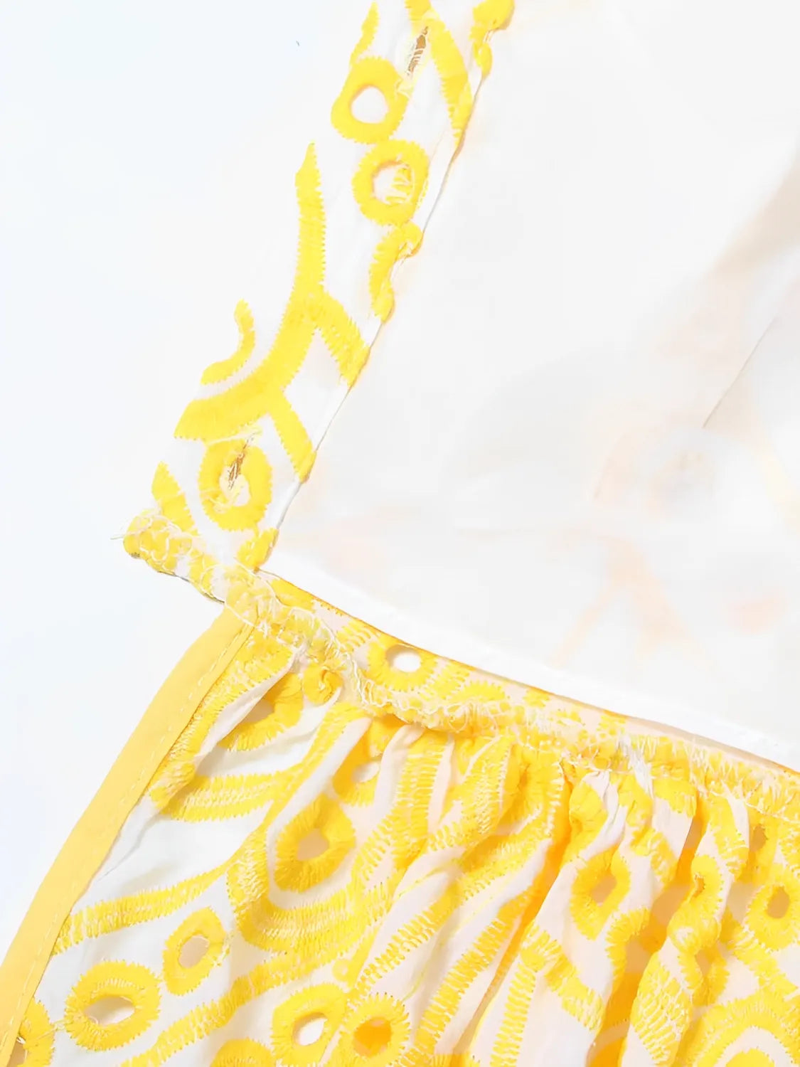 Vestido Midi de Laise com Babados Delicados e Elástico nas Costas – Marina [FRETE FULL]