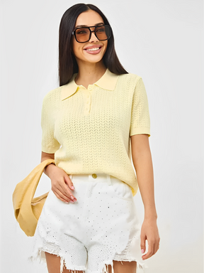 Blusa em Viscose Texturizada com Gola Polo e Botões - Tábata