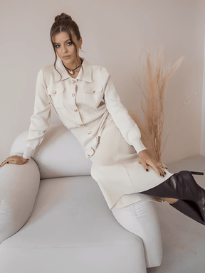 Conjunto Alfaiataria em Viscose com Suéter e Saia Midi de Botões - Geyze