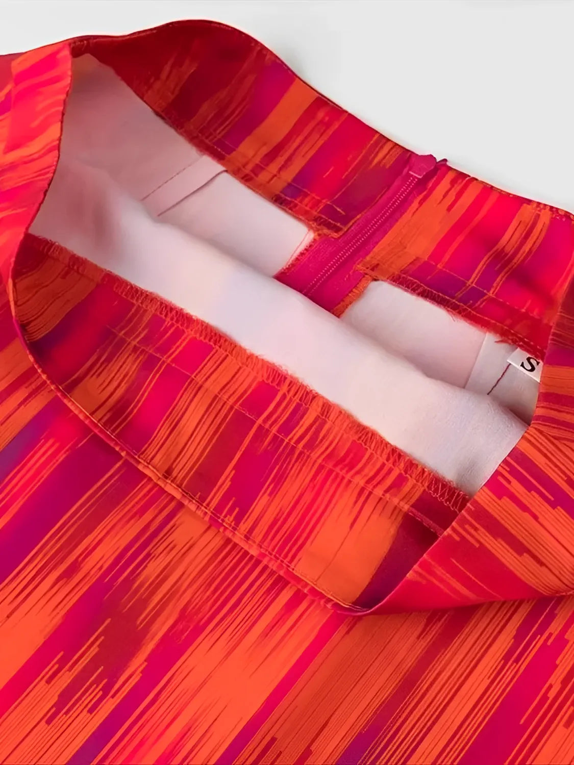 Conjunto Estampado com Blusa Ciganinha Bufante e Saia Lápis - Martina
