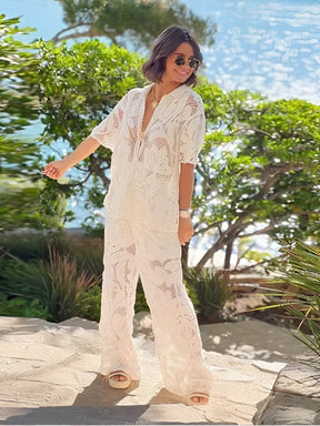 Conjunto em Crochê Floral Vazado com Camisa e Calça Flare – Yani