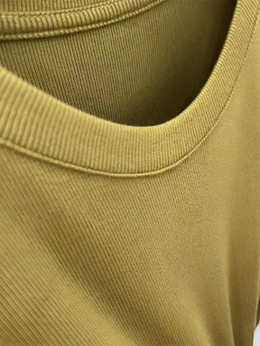 Blusa de Manga Longa Texturizada com Gola Redonda – Izabele