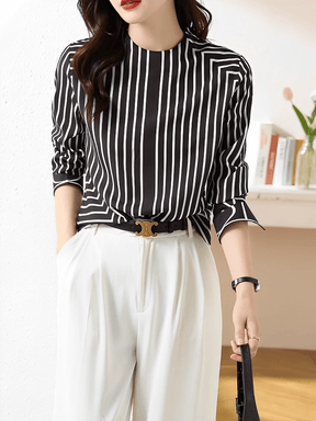 Camisa com Design Geométrico em Listras e Punhos com Botões - Leah
