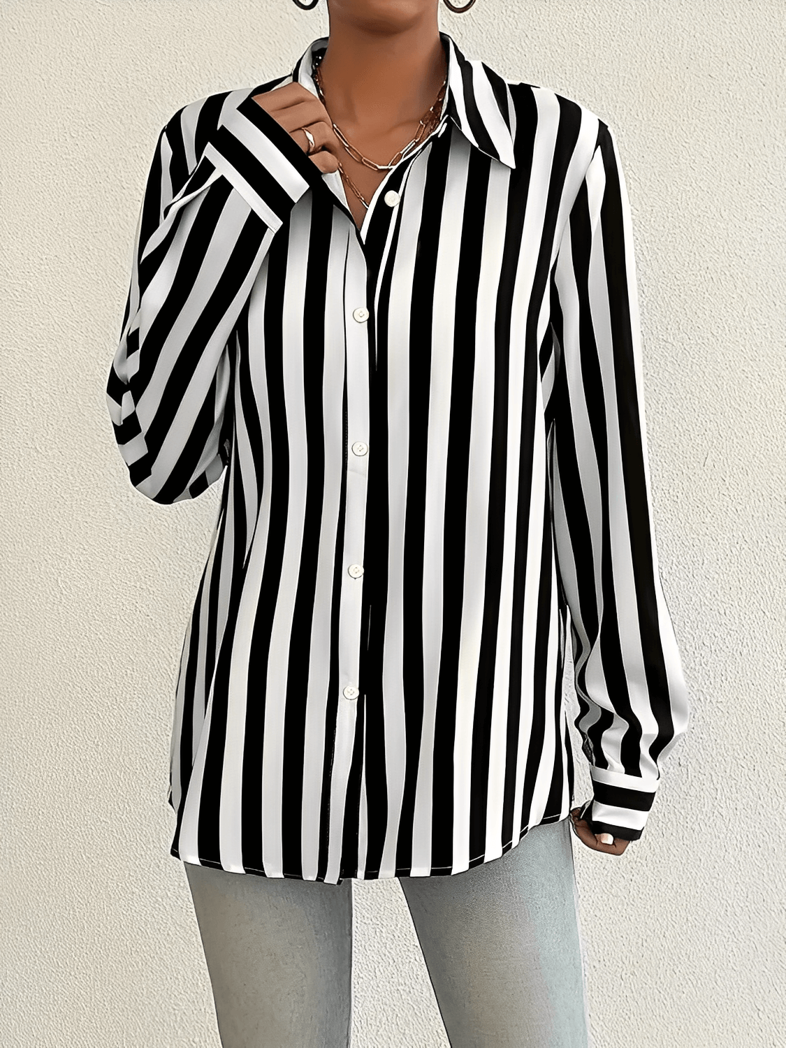 Camisa Gola Polo com Listras e Modelagem Alongada - Kesia
