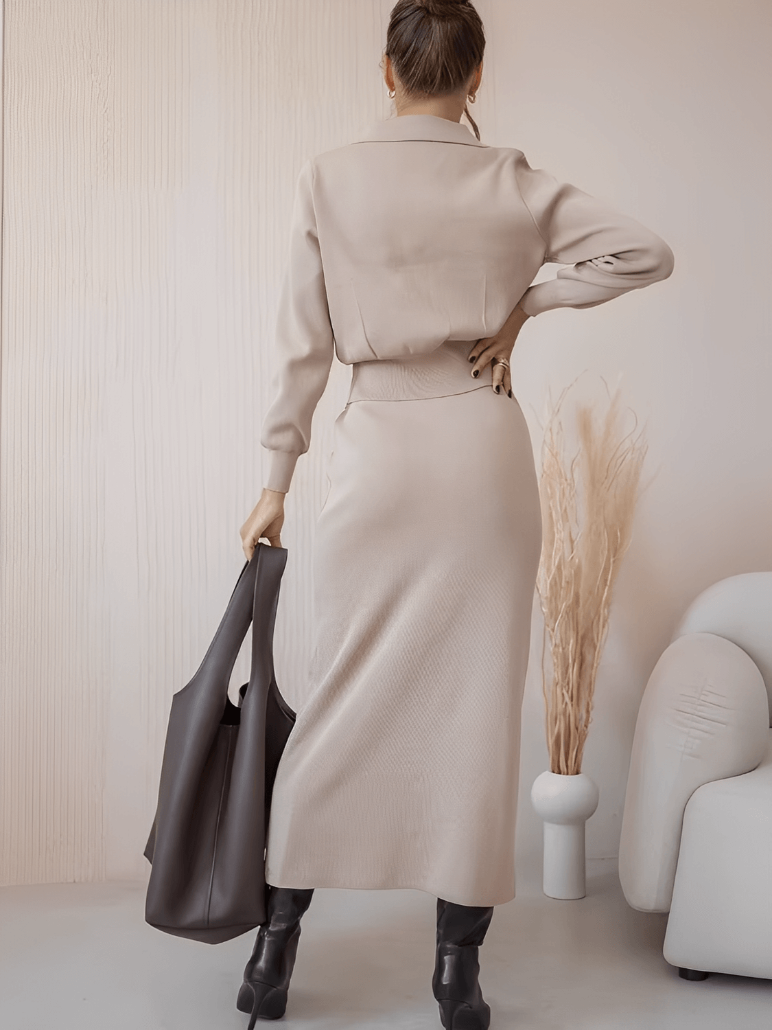 Conjunto Alfaiataria em Viscose com Suéter e Saia Midi de Botões - Geyze