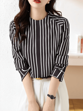 Camisa com Design Geométrico em Listras e Punhos com Botões - Leah