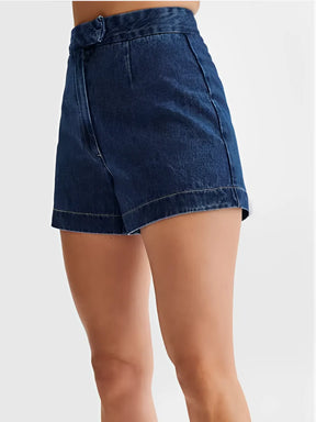 Conjunto Jeans com Colete de Botões e Short de Cintura Alta - Raiza