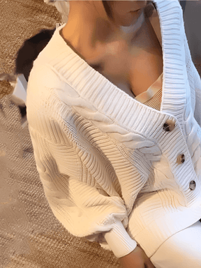 Conjunto em Tricô com Cardigan Oversized Decote V e Calça Lápis – Liana